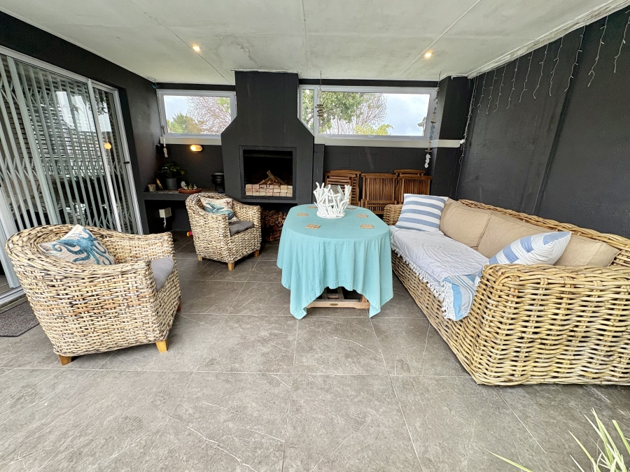 3 Bedroom Property for Sale in Sunningdale Western Cape